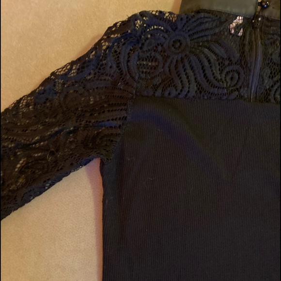2/20$ or 15$ Mock neck ribbed lace top - Picture 8 of 8